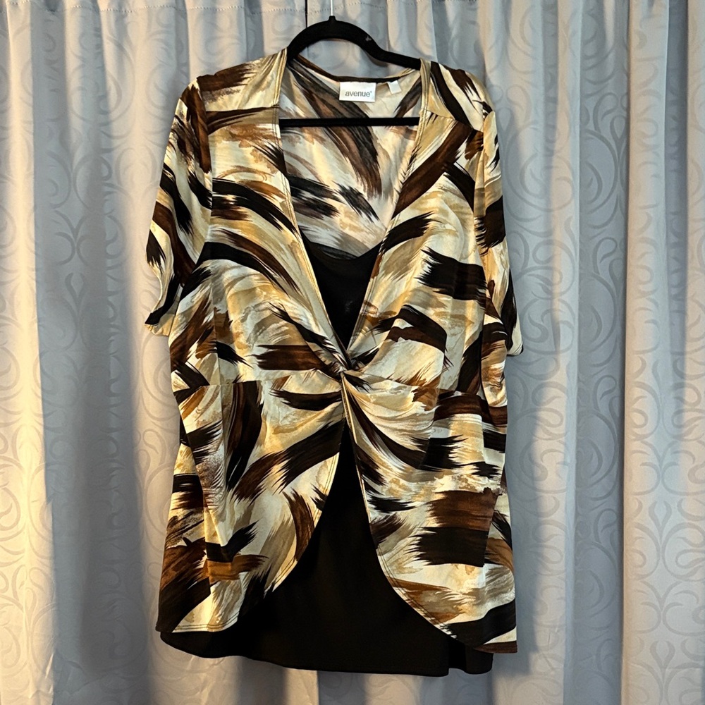 Avenue Black and Brown Patterned Blouse